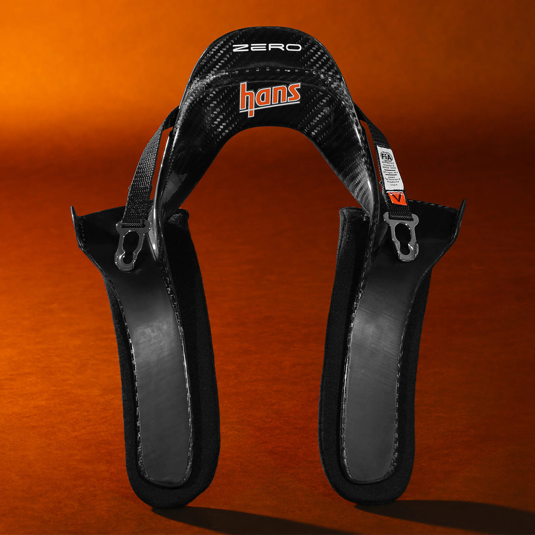SimpsonRacing's tweet photo. The Stilo HANS Zero combines the best of the Simpson Group, a fresh Italian design engineered in partnership with Italian helmet manufacturer Stilo and the comfort of HANS. The most comfortable HANS Device ever.
#HANS #HANSDevice #HANSRaceProducts https://t.co/w2bL9Y0ZGO