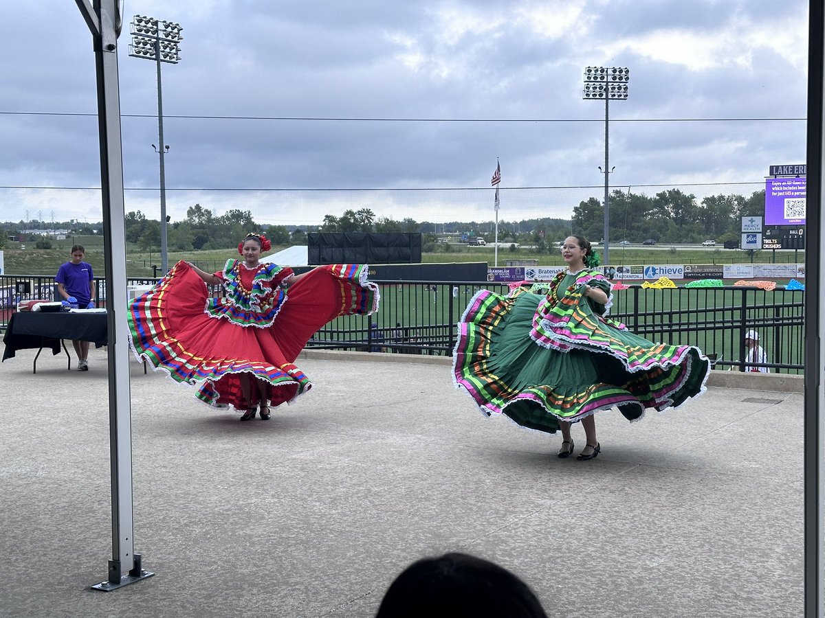 DJReysocial's tweet photo. Lake Erie crushers Latin night https://t.co/YSoQ4JJa2F