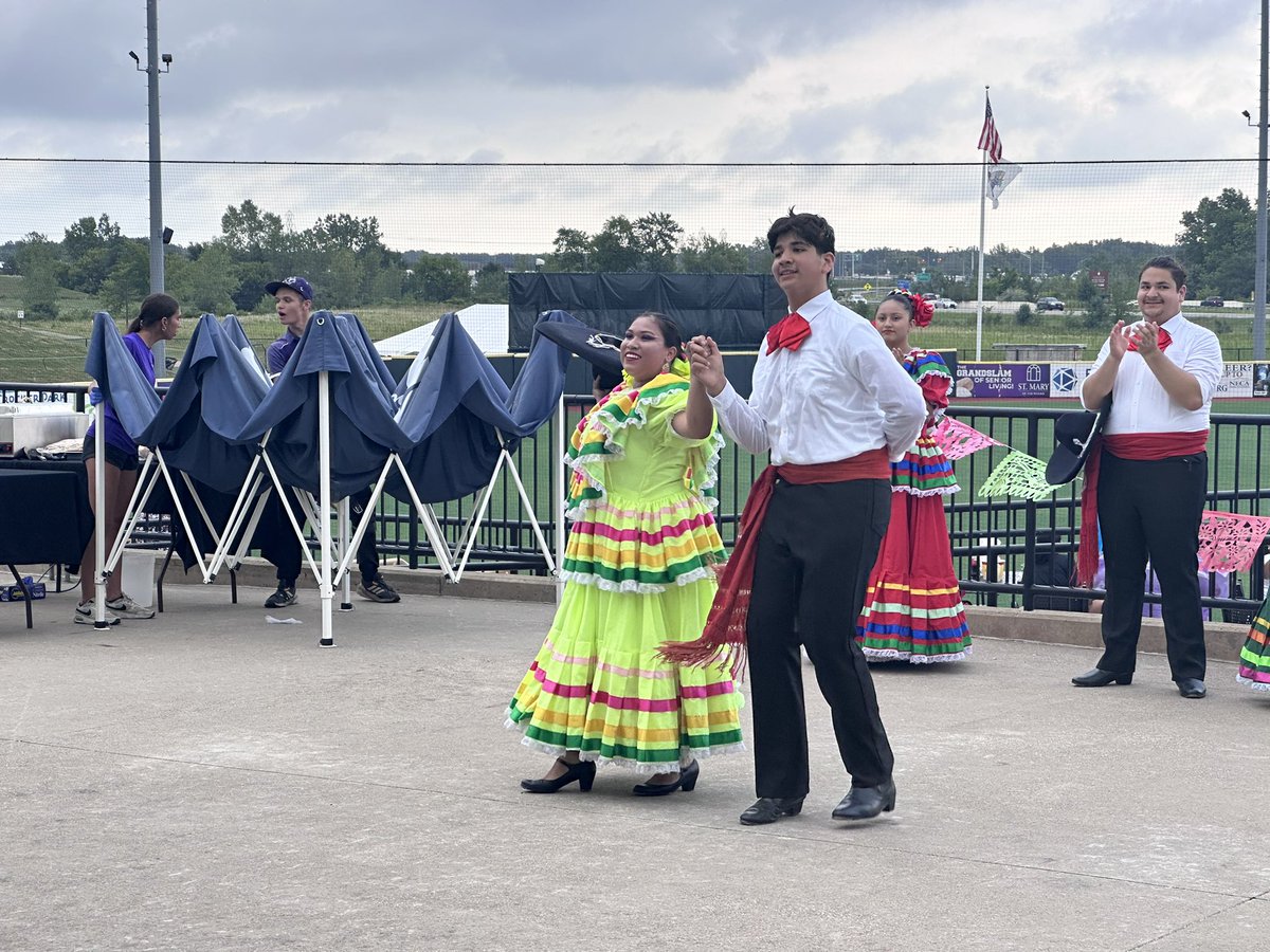 DJReysocial's tweet photo. Lake Erie crushers Latin night https://t.co/YSoQ4JJa2F