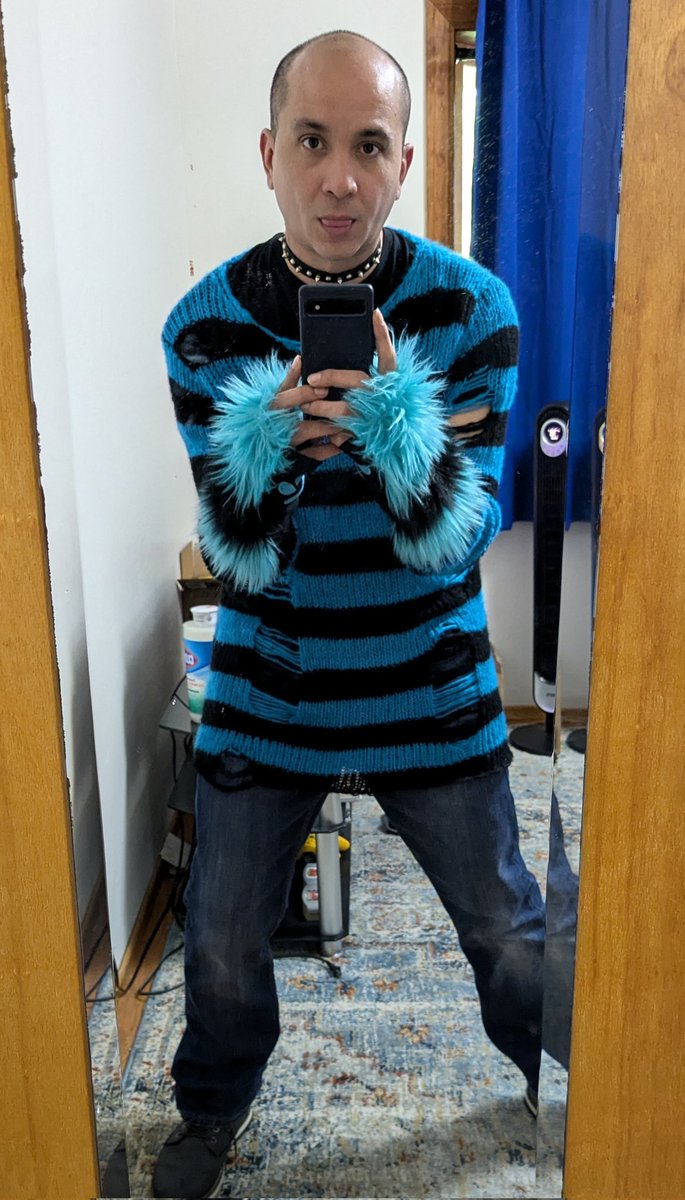 Heading out to see @ashesfallengoth in SF over at the <a href="/dnalounge/">DNA Lounge</a> I feel like I should look spookier than I do.