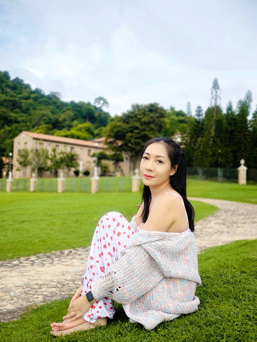 MayNovee's tweet photo. สนามหญ้าสวยมาก🩷 https://t.co/TAeaQJh5Qs