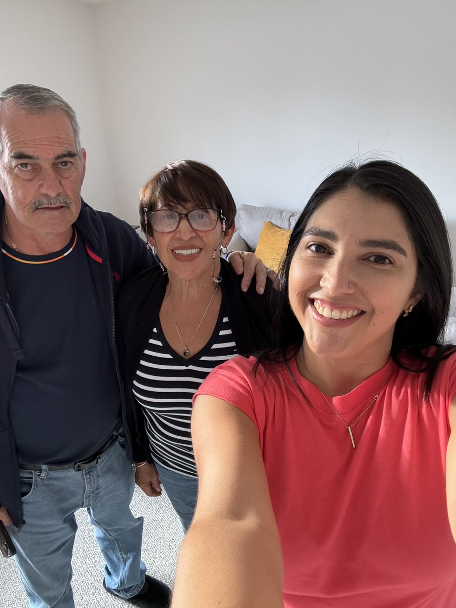 Yes! My parents are here! ♥️ 🏡