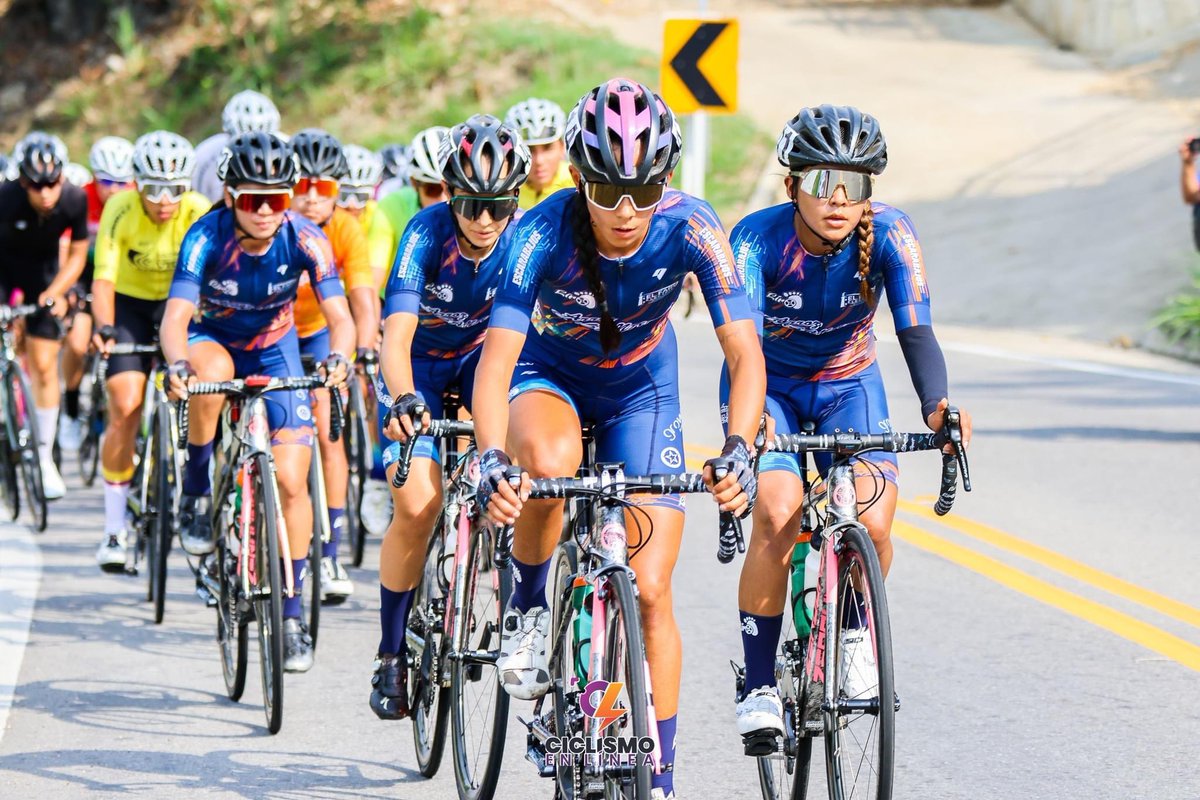 Bueno ya casi llega la hora <a href="/VueltaFemenina/">Vuelta a Colombia Femenina</a> <a href="/fedeciclismocol/">Federación Colombiana de Ciclismo</a> #LiroTeam