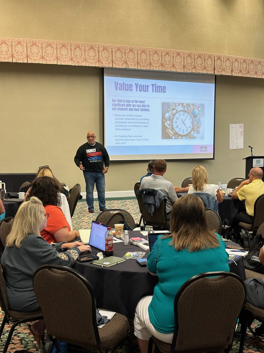 Successfulinc's tweet photo. We are excited to support Wayne Co Schools with training on the principles to break the spirit of average! #letaveragego #nfesummit https://t.co/kA3sHS3IY9
