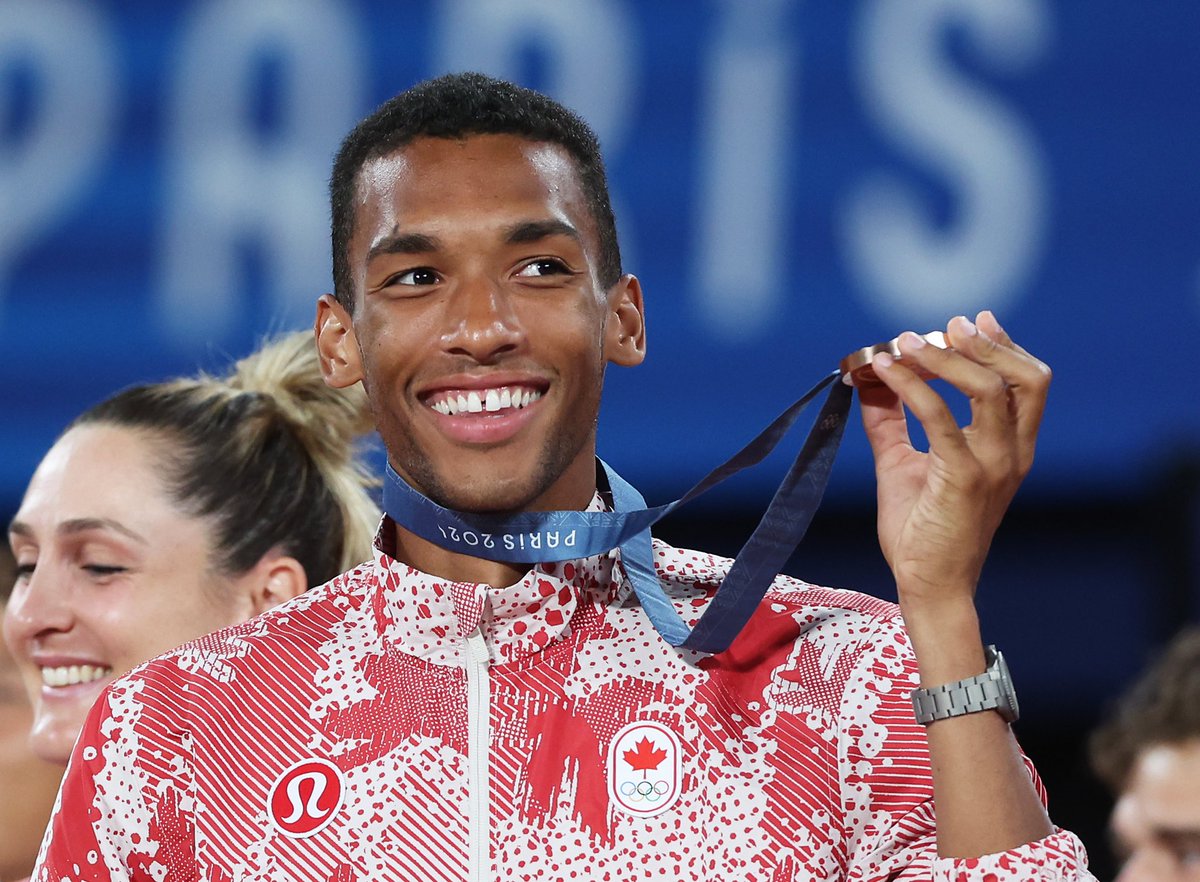 felixtennis's tweet photo. First Olympic medal 😆🥉🇨🇦 What a week with Gaby

Hard to describe what this medal means and the honor it has been to represent Canada 🙌🏽 The Olympics hold a special place in my heart and I’m ready to go for another one tomorrow ❤️💪🏽 Cmon

📸: ITF images via Dubreuil/Kopatsch/Zimmer | #2 Matthew Stockman