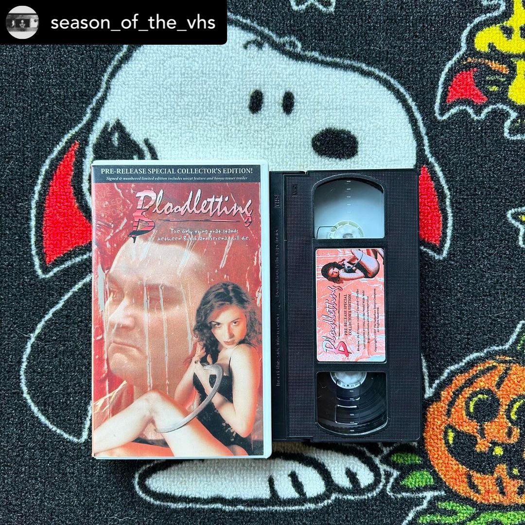 TempeVideo's tweet photo. Posted @withregram • @season_of_the_vhs Bloodletting- @tempevideo
A story of love, lies and death. This movie is a lot of fun with some outrageous scenes.
#vhscollector #bloodletting #tempevideo #tempe #jrbookwalter #jamesledwards #sov #bmovie #horrorvhs #vhscollection https://t.co/hR0kTXVY3s