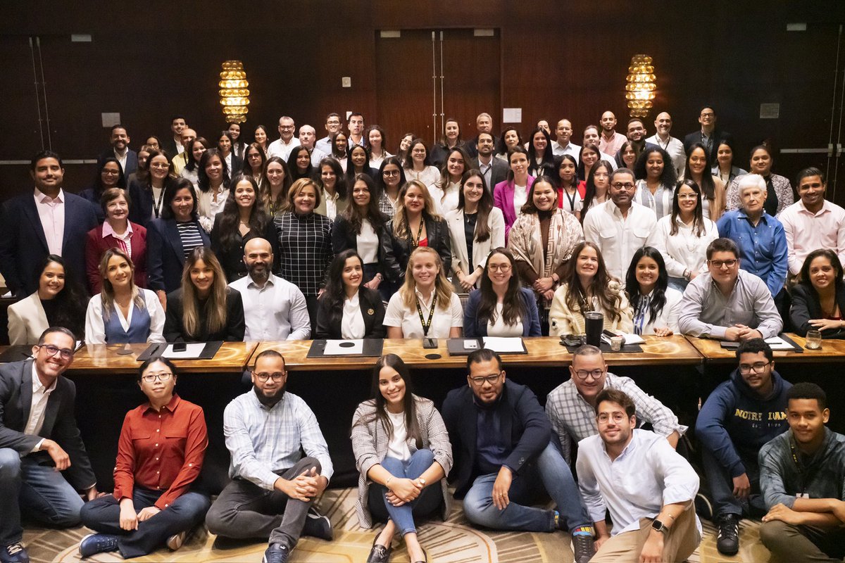 OMG_Strategy's tweet photo. Hoy concluimos con éxito nuestra Sesión Anual de Planificación Estratégica, SAPE 2024, y en ella trazamos nuevas metas para seguir agregando valor a nuestros clientes y nuestra familia OMG. 

#SAPE2024 #PlanificaciónEstratégica #OMG https://t.co/SZu4mwKzjF