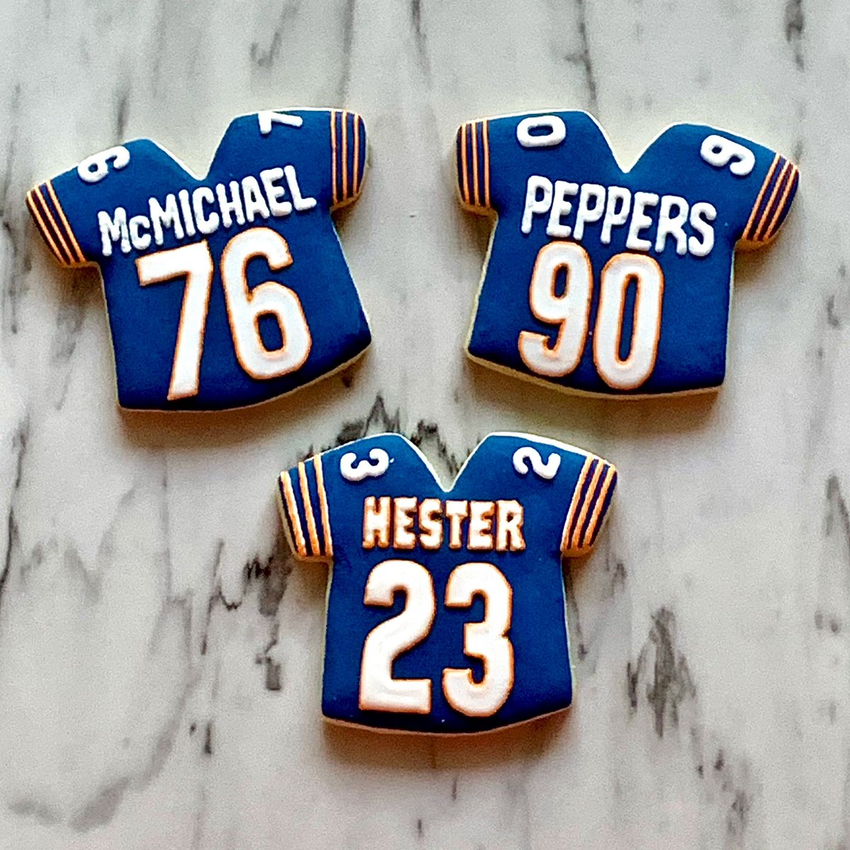 NettyATX's tweet photo. LEGENDS. 🐐🐐🐐 #annettycrocker #Chicago #chicagobears #DaBears #BearDown #devinhester #GOAT #NFL #NFL2024 #nflhof https://t.co/gMmRilGO2u