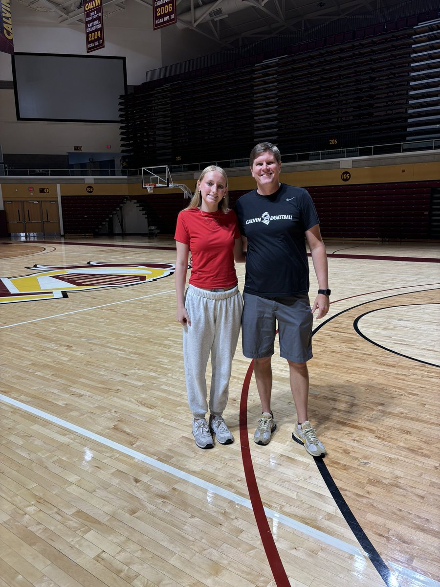 kiefer130's tweet image. loved the tour at @Calvin_Uni! thank you for spending time with me and my family today, @CoachChristner!