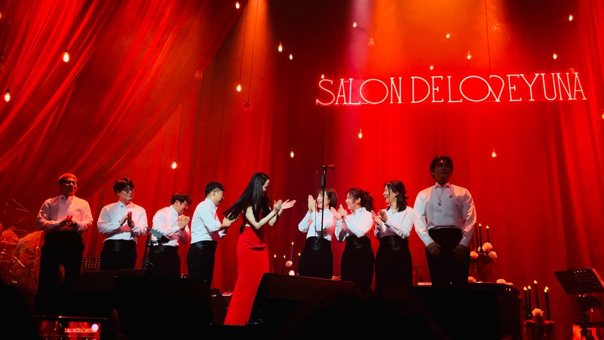 vivaram_go's tweet image. 세션분들 옷 맞춰 입은거 넘 쥬아🖤🤍

ADMO 영원하라✋

#ADMO
#김윤아살롱콘서트
#SummerKissesWinterTears