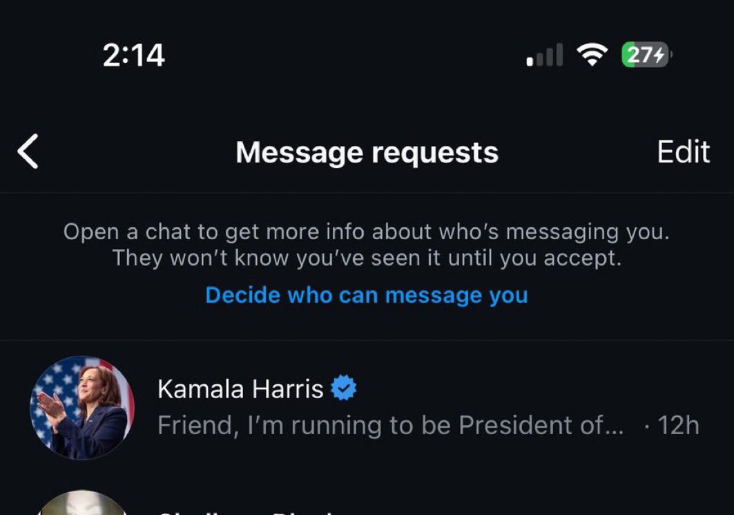 shaneyyricch's tweet photo. This is the DM being sent from Kamala Harris to every single major black artist. 

It would be a shame if this went viral. https://t.co/MeaNypMMx1