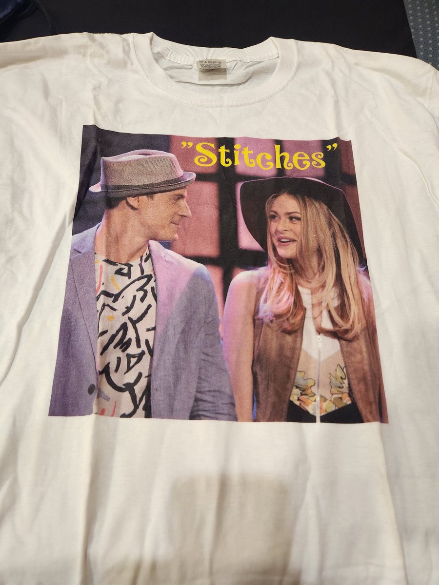 nikkykiki's tweet photo. Thank you @RenaSoferMagic for my #Stitches #Killon @Robertpwatkins @HayleyErin shirt. I love it! https://t.co/u4leMfw2Mr