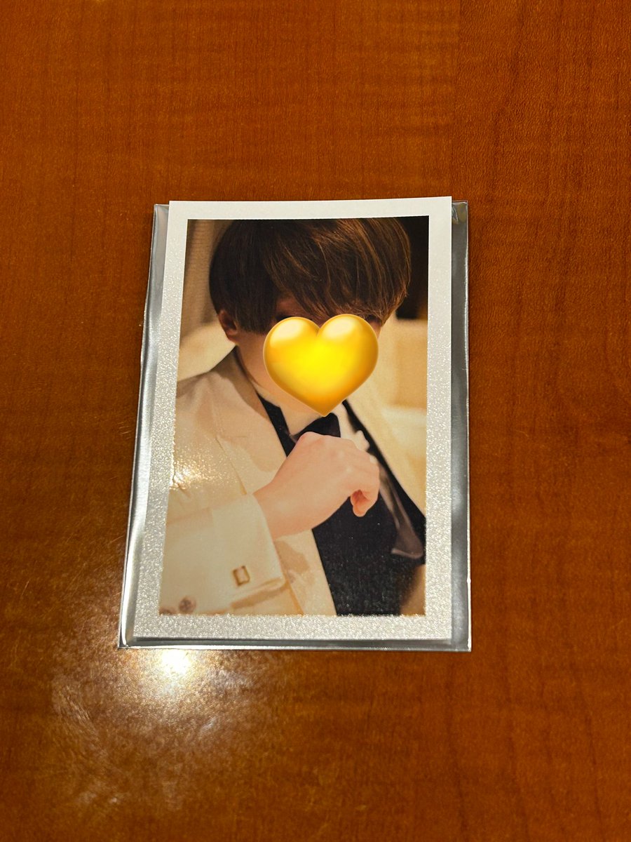 _nnn_o__a's tweet photo. 浦島坂田船2024夏ツアー 特典フォトカ交換

【譲】💛

【求】♥️

本日中手渡しできる方優先

 #浦島坂田船缶バッジ交換
 #浦島坂田船缶バッジ 
 #浦島坂田船夏ツアー https://t.co/EqTmJgF0Wr