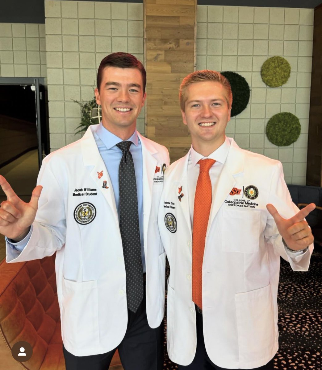 drbray's tweet photo. We celebrated the #Classof2028 receiving their 1st white coat. #WhiteCoatCeremony

@OKOSTEO donated the 🥼 as a symbol of dedication to #mentorship 

The 🥼 symbolizes professionalism. It is a commitment to earn the trust &amp; honor the patients we serve.  

@OSUMedicine @AOAforDOs https://t.co/ScEp1BUEW7
