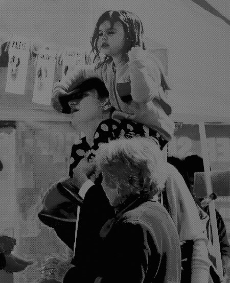 it  was  our  day!  (  mayday  parker’s  amazing  day  )  she  loves  me.  (  *  😭   ).