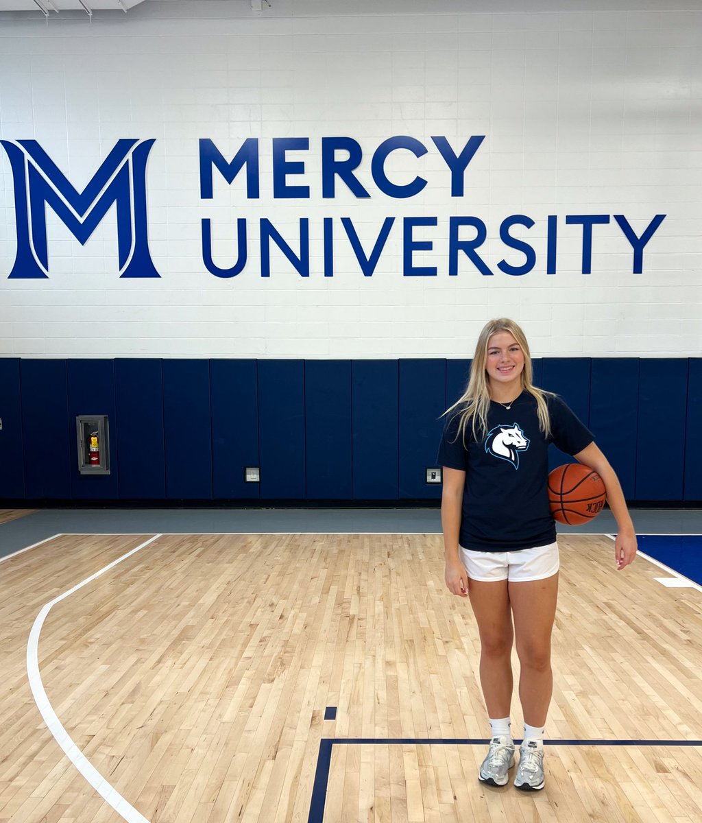 ava_jaynee's tweet image. I had a great visit at Mercy University today! Thank you Coach Lagas and Coach Magee for having me! Go Mavs! 🐴 @WbbMercy @sideline_cancer @cpadynamite #unofficial