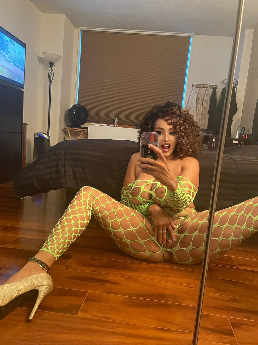 The Real DynamiteSex tweet media