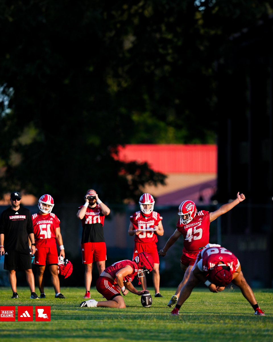 RaginCajunsFB's tweet photo. The 𝙍𝙤𝙖𝙙 𝙩𝙤 𝙂𝙡𝙤𝙧𝙮 starts right 𝗛𝗘𝗥𝗘 😤 

#cULture | #GeauxCajuns https://t.co/qE0OMb60EA