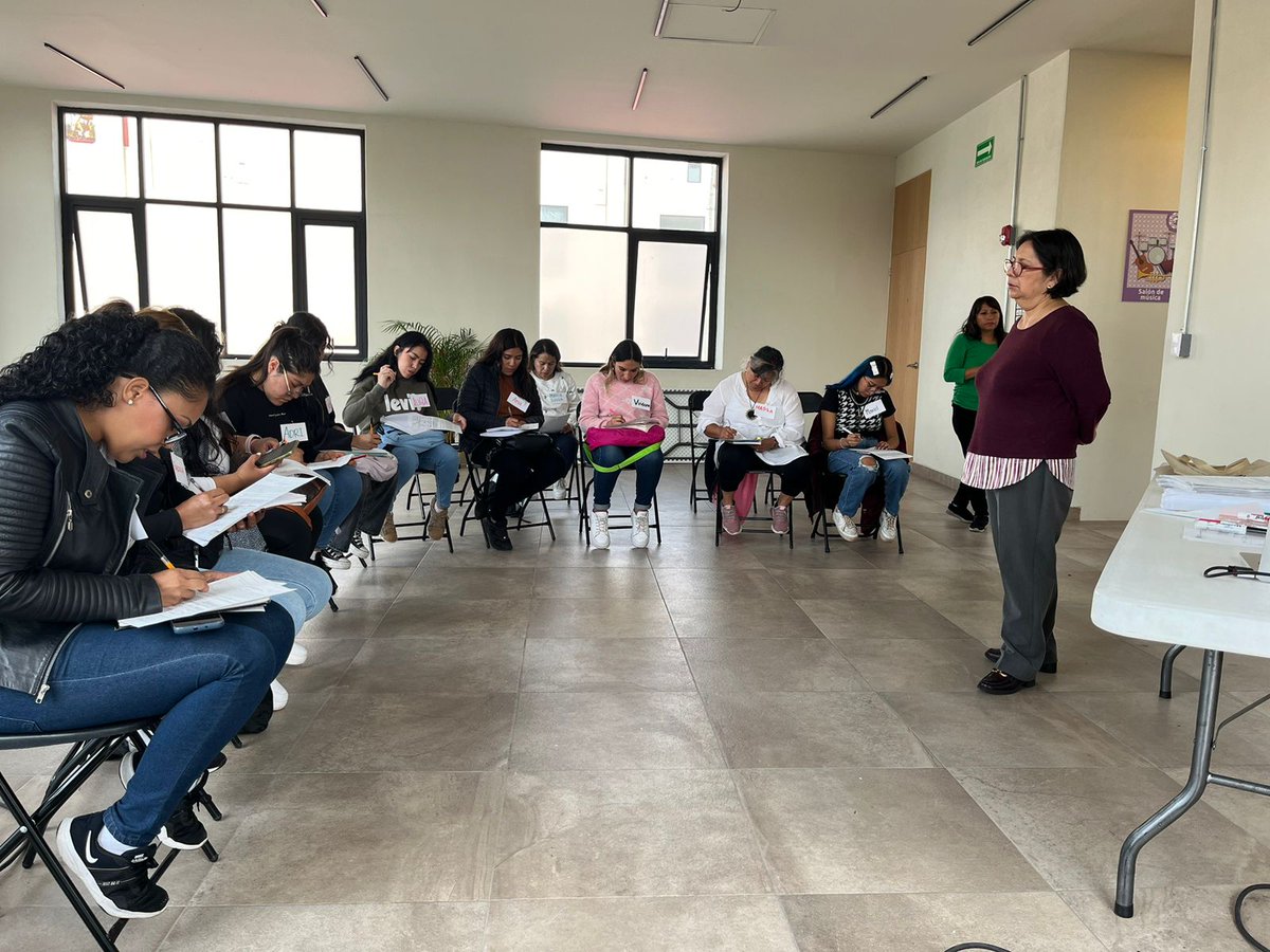 icat_cdmx's tweet photo. ¡Hoy iniciamos el curso Habilidades Básicas para el Trabajo y la Búsqueda de Empleo! Estamos emocionados de impartir este curso en colaboración con @mx_juventus en la Utopía Ixtapalcalli en la Alcaldía Iztapalapa. ✨

#YoMeCapacitoEnIcatCDMX
#TrabajoEnLaCiudad
#10AñosIcatCDMX https://t.co/oZlFSUost2