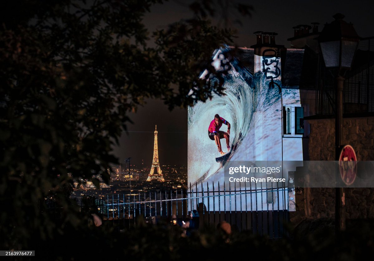 Did you look up!? You can find some of our best images as you enjoy Paris! 😉

#ParisienneProjections is a Getty Images project that displays the heroics and tragedies of 16 days of the #Olympics throughout the host city of Paris. 📸:<a href="/hvivas24/">Hector Vivas</a> &amp; <a href="/RyanPierse/">Ryan Pierse</a> #Paris2024