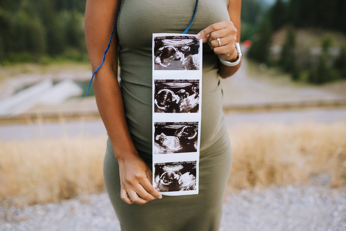 KianaCullimore's tweet photo. Life update: 
•Celebrated 5 years with the love of my life.
•Went to Vegas for our anniversary and was surprised with eating dinner at Hell’s Kitchen.
• Adding a new little addition to our family come, November. 💙 https://t.co/tNMJjaJq2R