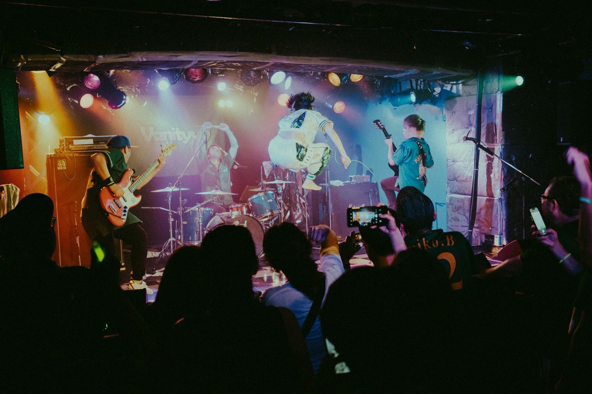 ロフトワンマンの思い出③

とにかく盛り上がったね！！
最高のセトリだったでしょ？💚

📷清水舞<a href="/_gmng_/">清水舞</a>