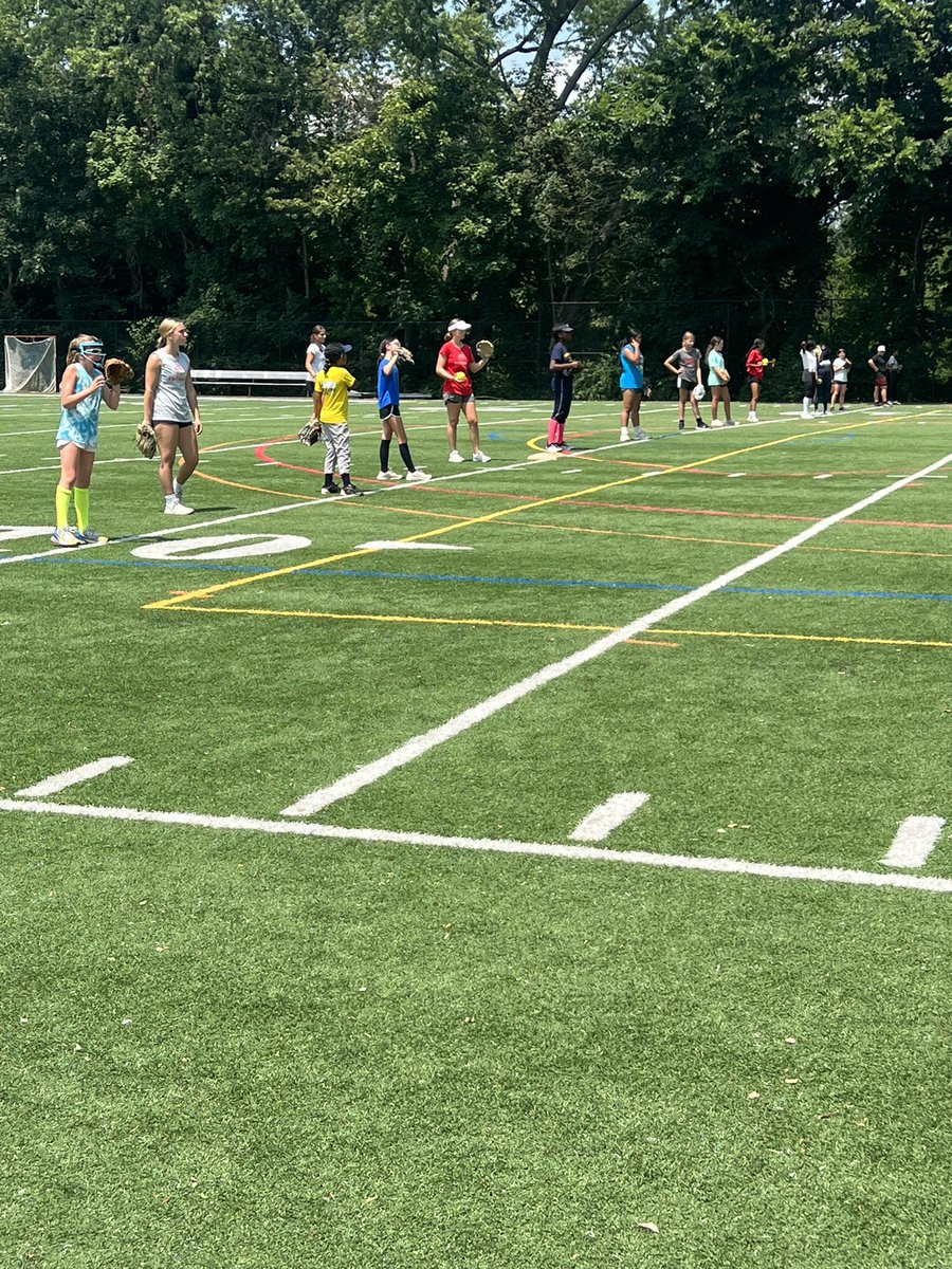 softball_sjc's tweet photo. Great week of 🥎 camp! Super talented group of girls! Great attitudes, high energy and very coachable! New and future Cadets in the group! Shout out to the SJC  players who worked the camp and set the tone! Great job ladies! 🌟 https://t.co/GgnN4Tq5nv