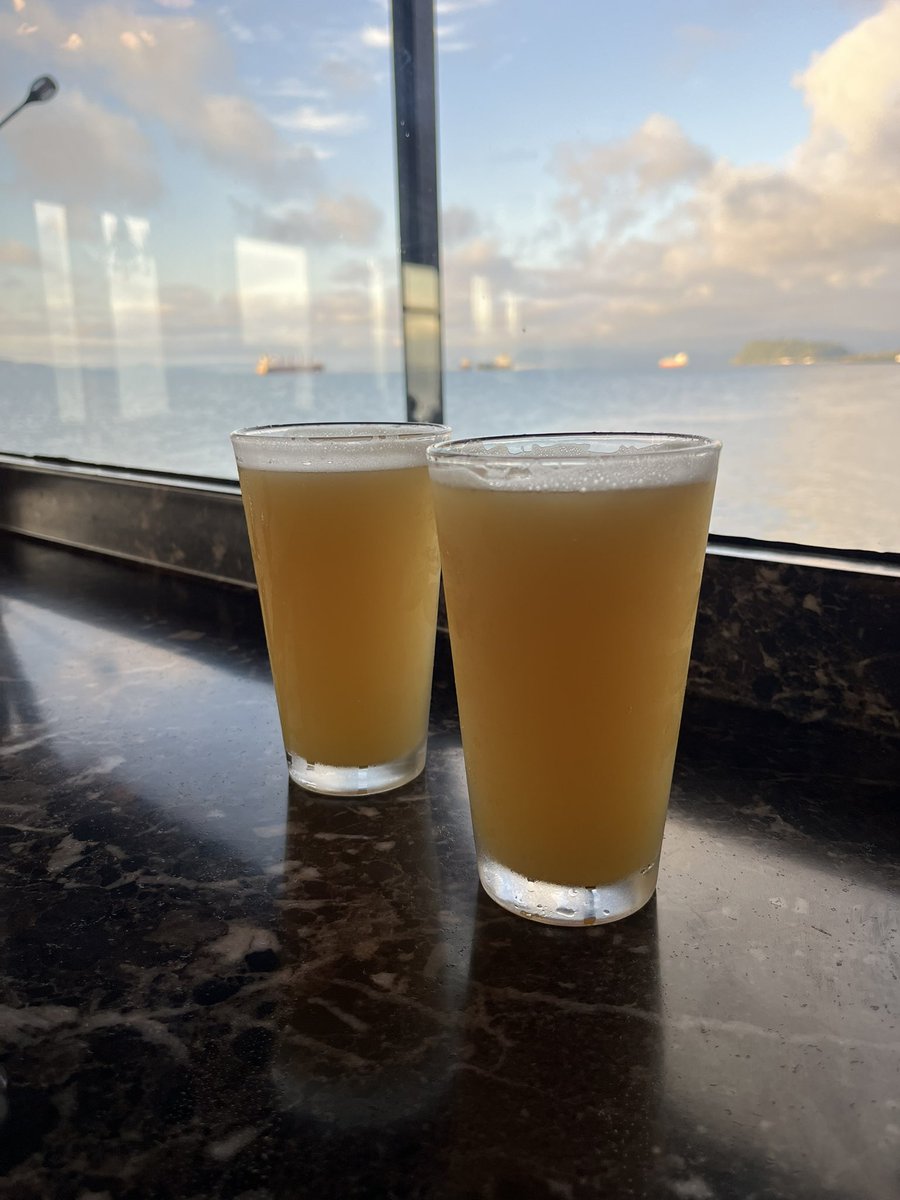 Mista_Mixon's tweet photo. Happy Friday @raindog226. Fort George Hazy #3WAYIPA x2 #ORCoast🌊 https://t.co/aEIou7mEyp