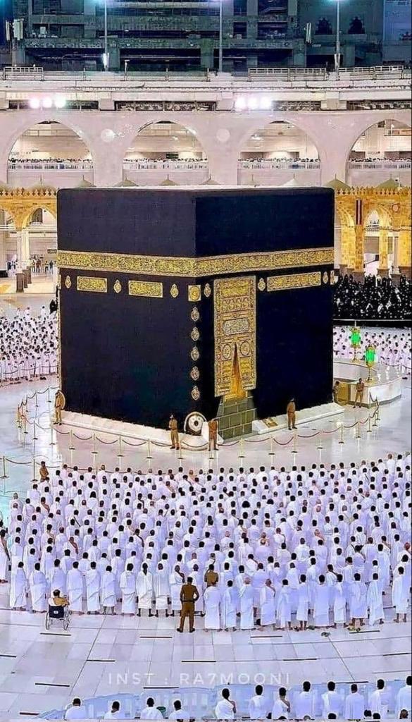 Subah bakhair ☺️🕊️
Rise and shine ☀️✨

May Allah Almighty call everyone of us to his home 🕋❤️
.
.
.
Stay hydrated 🤍💧
.
.