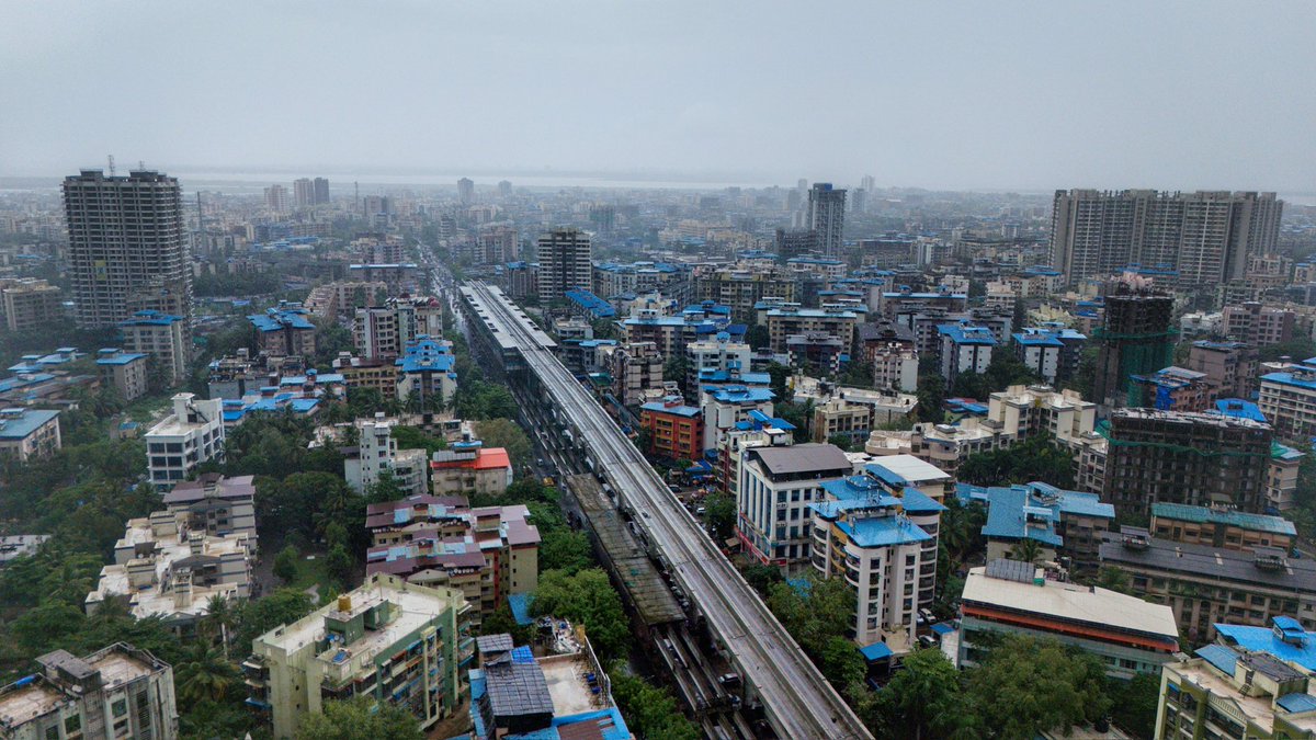 dronemanYT's tweet photo. Mumbai Metro Line-9 (Andheri East - Mira Bhayandar)
Double Decker Metro,, It will somehow solve the traffic congestion of Mira Bhayandar.

Full Video - https://t.co/Lf8NWJGr7s

#Mumbai #Mumbaimetro #line9 https://t.co/mvGnvw1Rg5