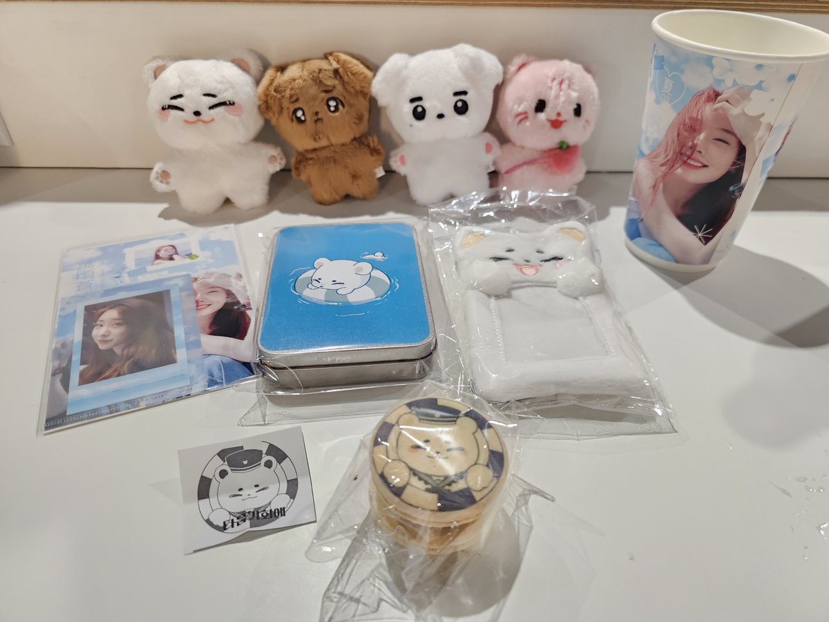 #연정이를_닮은_여름에
#찬란한_25번째_생일을_축하해

약 반년간의 노력의 결실🥲
연정이를 축하하는 마음으로 열심히 준비했다! 생일 축하해 연정아~🫶🫶