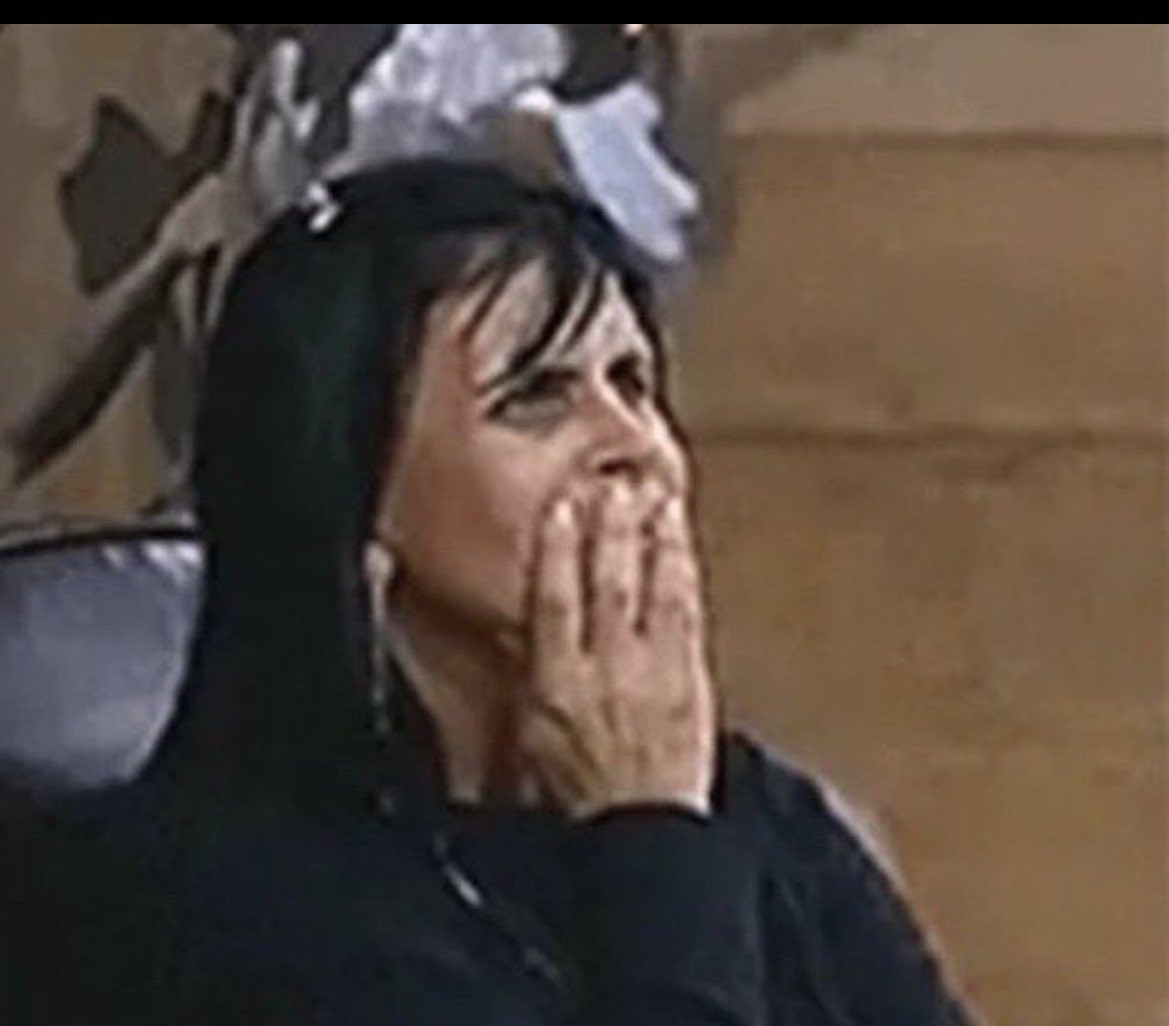 GATOBRANCOPE's tweet photo. Eu assim vendo esses vídeos do irmão com o cajado do pastor . https://t.co/TnroxnlSAO