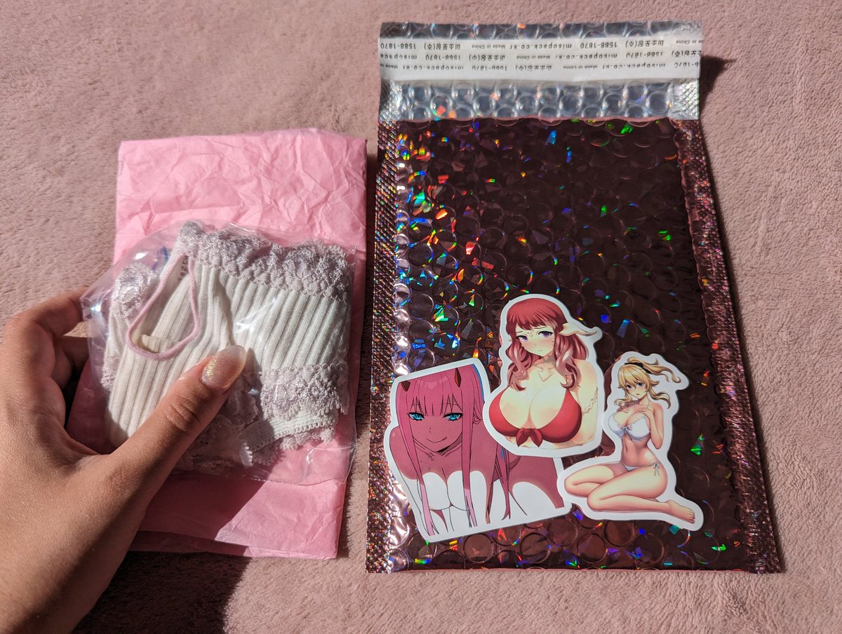 Dm to buy my used panties! x
Most of the panties in the pic on the right are still available 😊 https://t.co/Bh6mjGJ4Jx