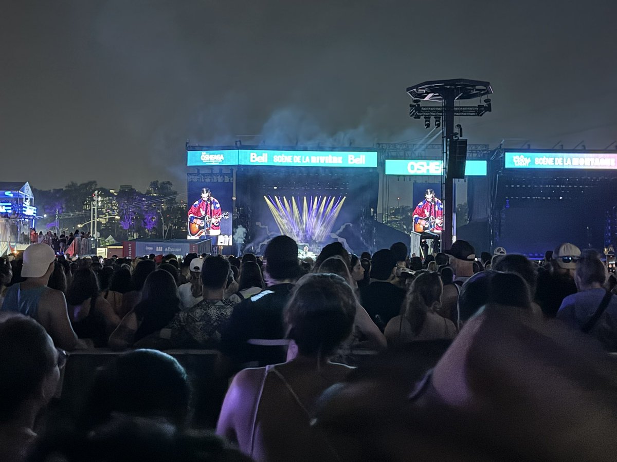 Christina Smith tweet media