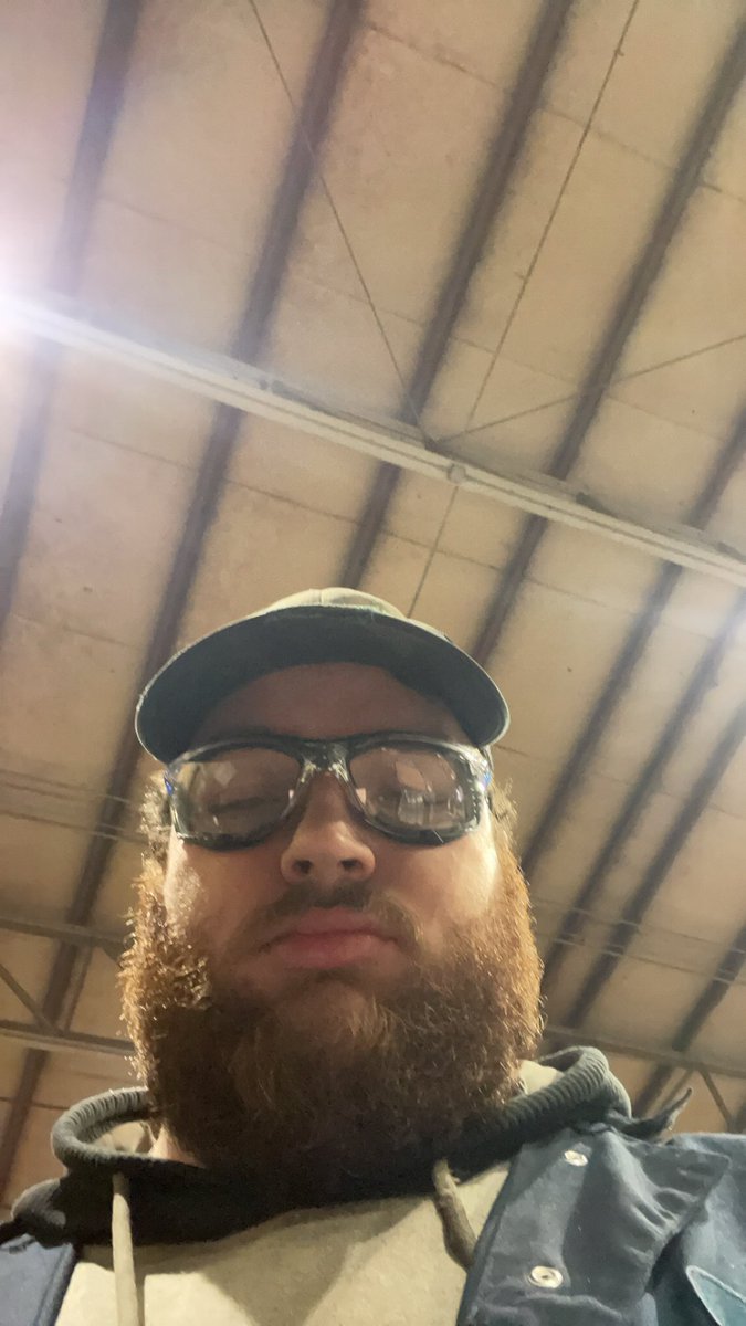 dangle_master69's tweet image. Squirt shades