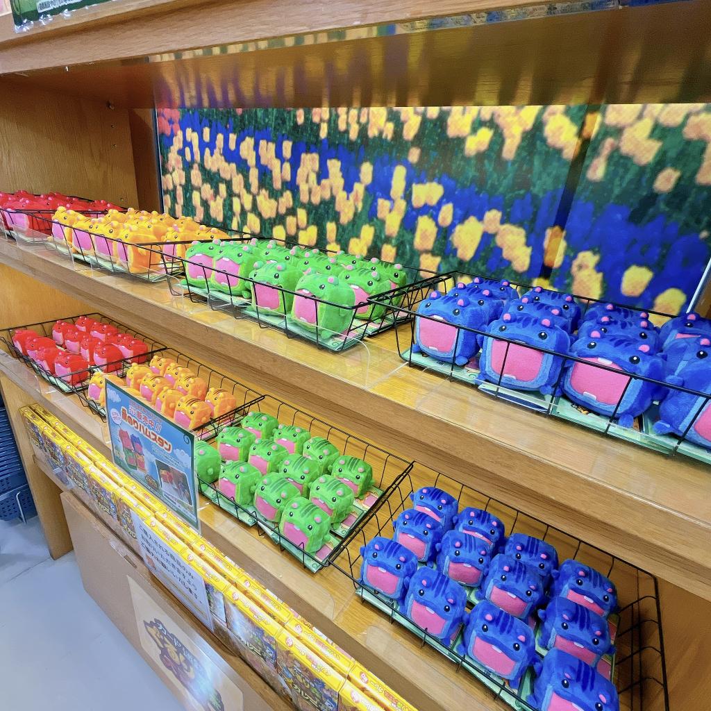 あの！ぐるり森のハムスタンがぬいぐるみになっちゃった⭐️！！！ 肩