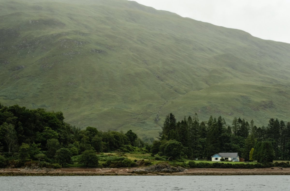 I’m back in Scotland for the weekend. Unusually for me, I didn’t bring my camera with me but the landscape never fails to impress. 
Here are a few snaps from a boat excursion I took last summer on Loch Linnhe.