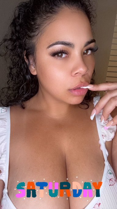 1 pic. Follow my snap 4 my live ❌❌❌ content 

?CandacexWesst ? https://t.co/4o8gpDsf59