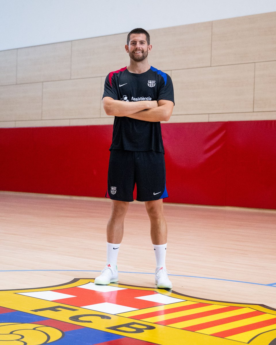 Antonio Bazán estarà en dinàmica del primer equip mentre realitza el MIR a Barcelona.

El pivot i metge, de 28 anys, reforçarà els entrenaments i podria jugar partits, fins a acabar la seva formació al desembre.

🔗 Ha jugat 11 temporades a <a href="/AnaitasunaBM/">ANAITASUNA</a>: barca.link/ANYg50SQwqM