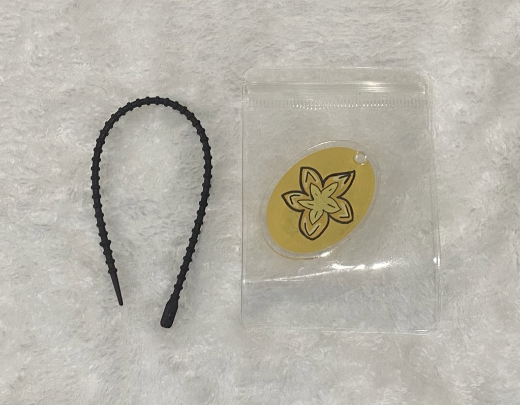 💘 พร้อมส่ง รับคู่ลดได้ค่ะ

charm fruity ผลไม้ แอนตัน 145
loop สีดำ 45

ค่าส่ง 35฿ รับผ่อน มัดจำ

#ตลาดนัดRIIZE
#RIIZE_RIIZING_POPUPinBKK