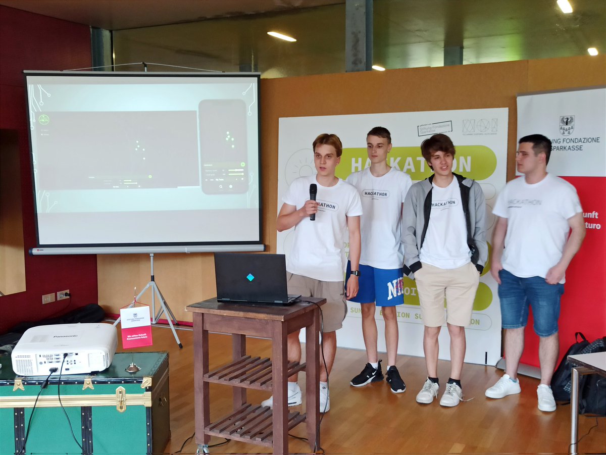NOIhackathon's tweet photo. 🎤 Second presentation round ongoing. The prototypes are growing, our 12 teams are dealing with the challenges launched by our supporting companies.💡 So many good ideas about to be finalized! 

💻 The participants are ready to get back to work. 
#NOIhackathon #hackathonbz https://t.co/ewIE3Hewsa