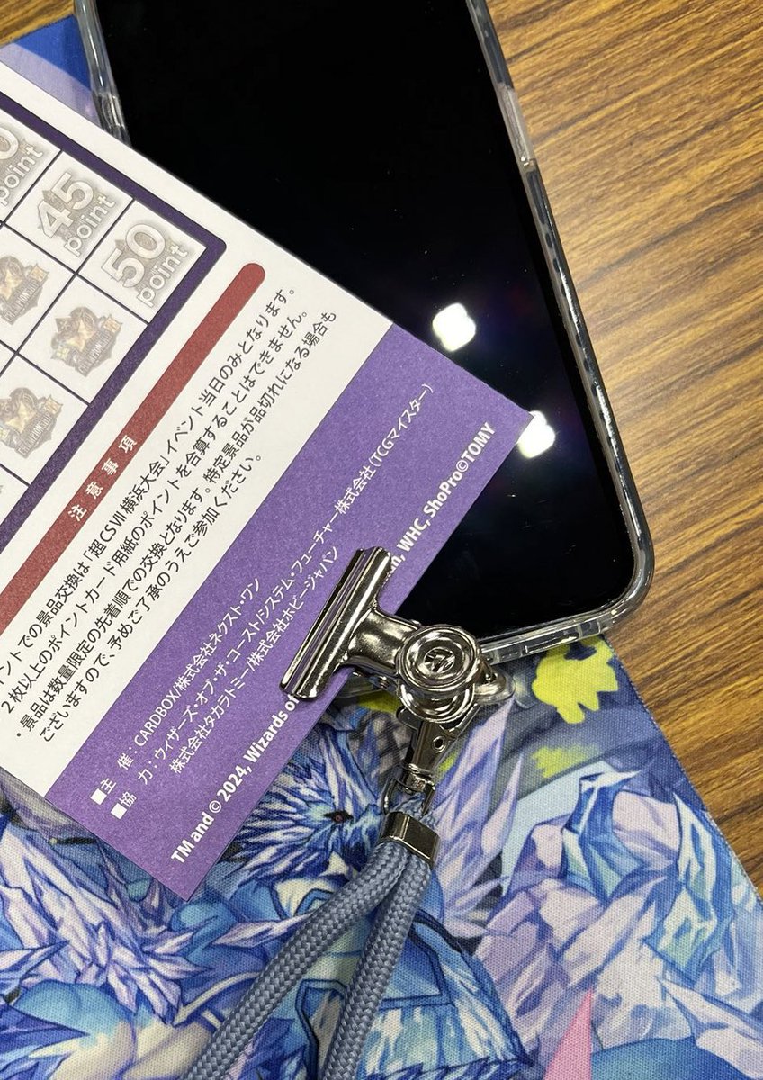 mocchikinchak's tweet image. 超CSとかGPのサイド回る時にフォンタブつきスマホホルダーでクリップもナスカンにくくっておくといちいち取り出さずに首からポイントカード下げられるからオススメ #超CS