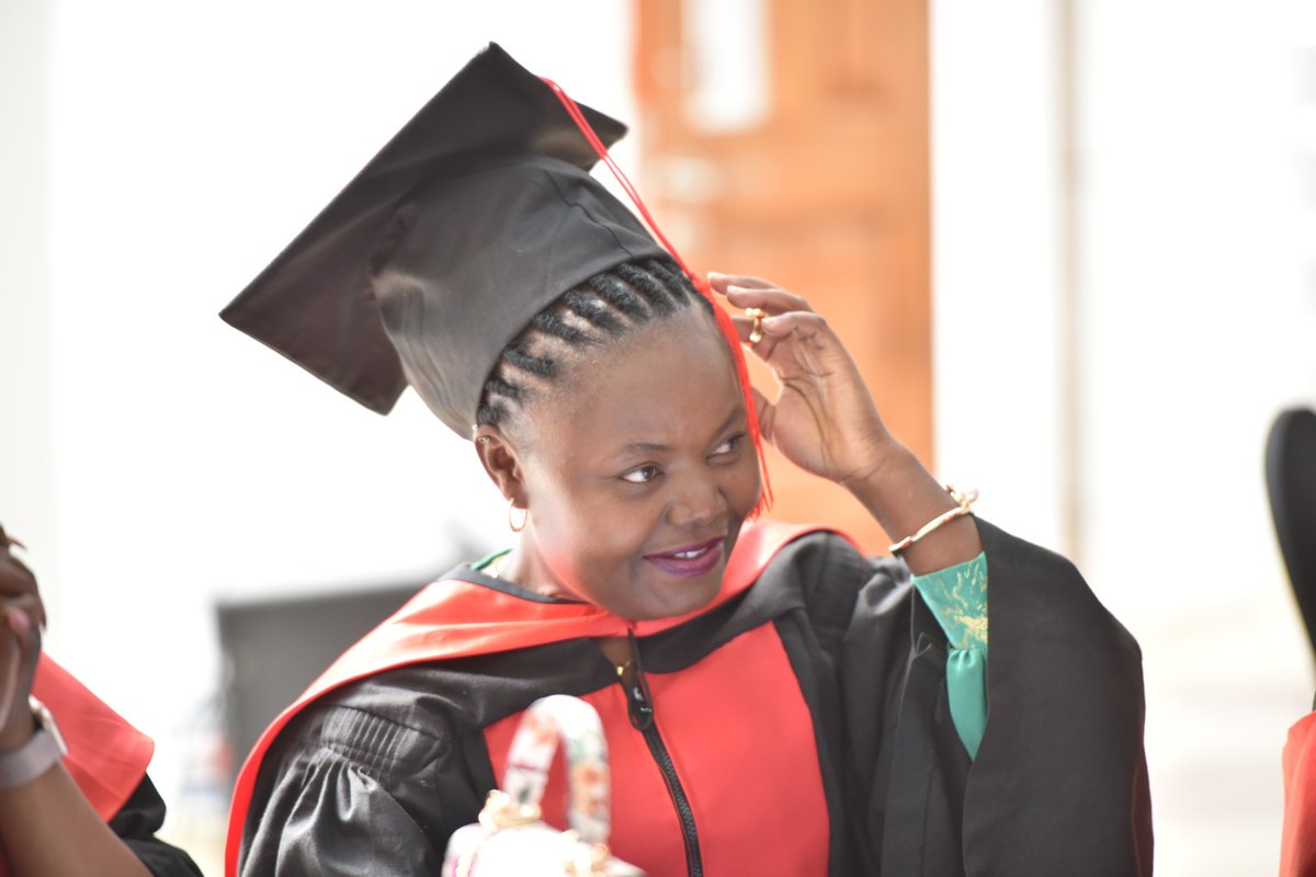 CIPR_UoN's tweet photo. Handing over certificates and celebrating the hard-earned success of our #CIPR communications graduates. Congratulations and best wishes for your next chapter!
@uonbi
#CIPRQualified #CIPRUoN #Graduation #GetCIPRQualified https://t.co/qNiXxcUGnw