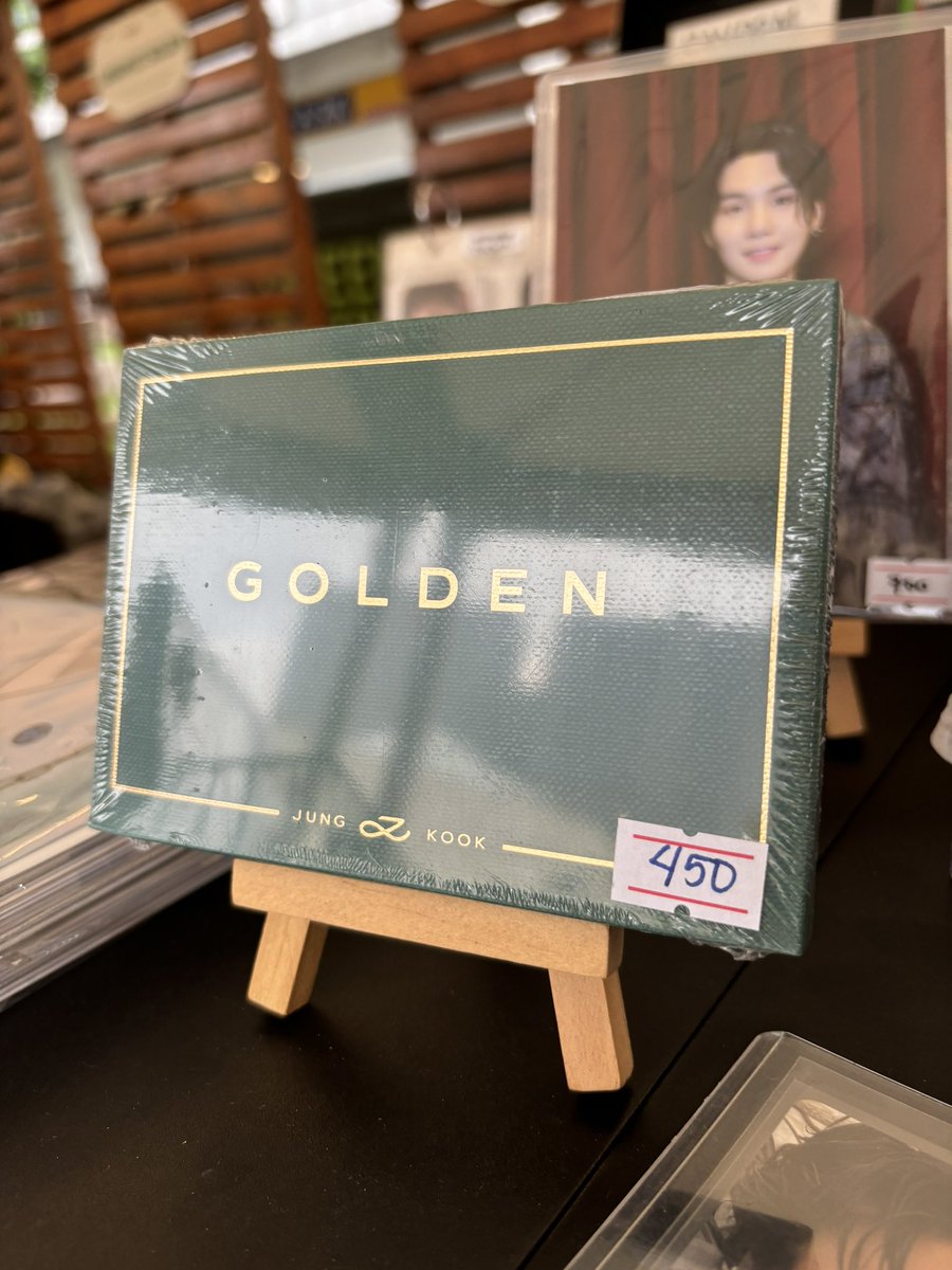 daseulfanshop's tweet image. Excited to unveil my latest stock additions at the Greenfield Weekend Market! Swing by to check out the freshest k-pop finds and unique gems. See you there! #GreenfieldWeekendMarket #FreshStock #WeekendFinds