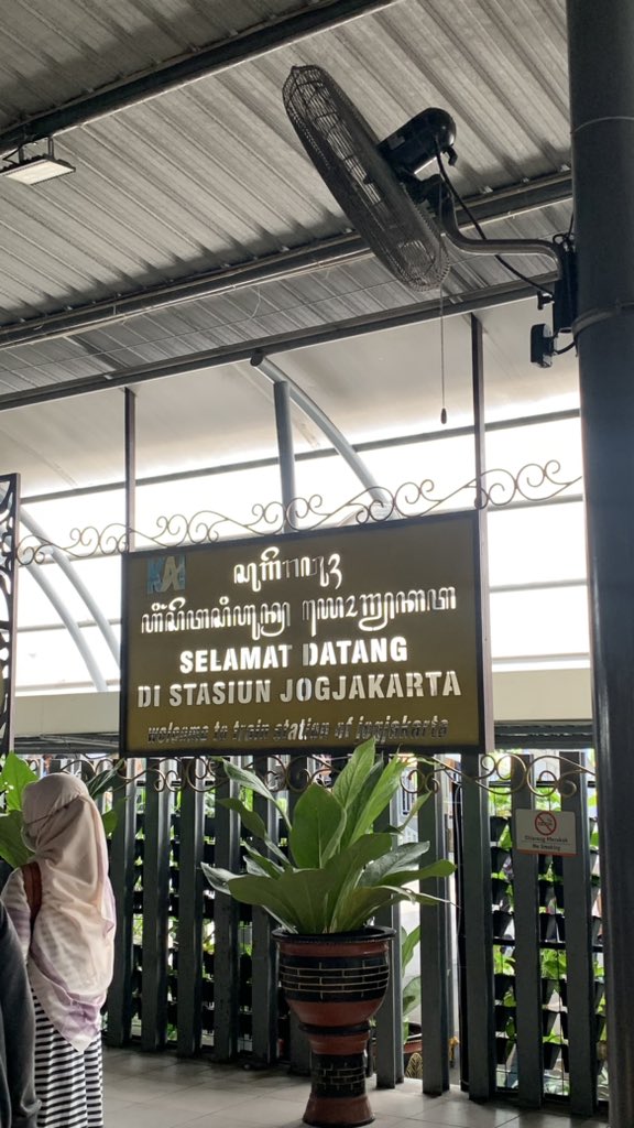 STUCKINMYBRAIN tweet media