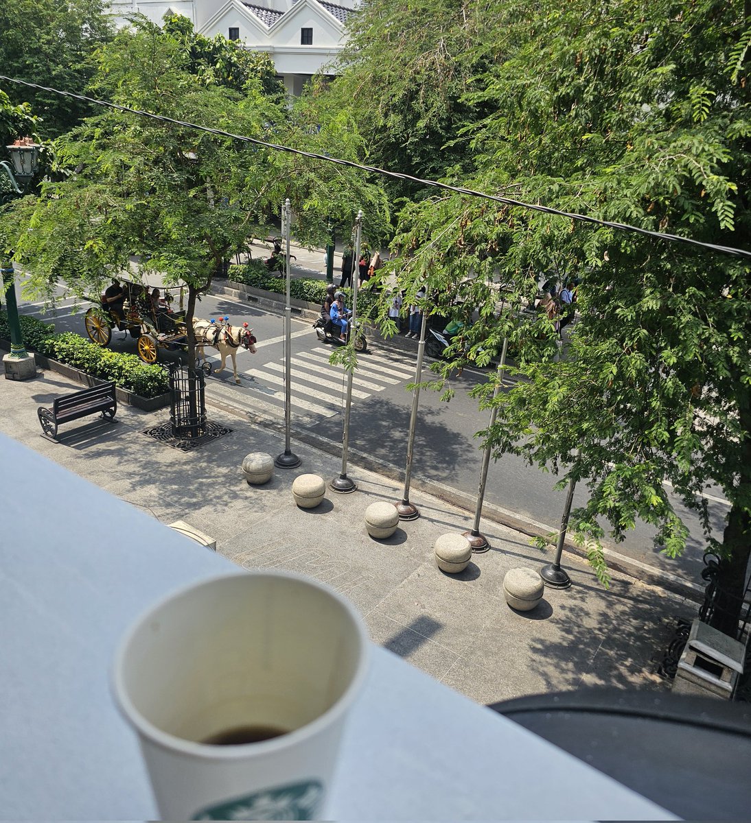 spot asik di panas terik, kebayang kalo malem bisa buat obat mata
#jogja