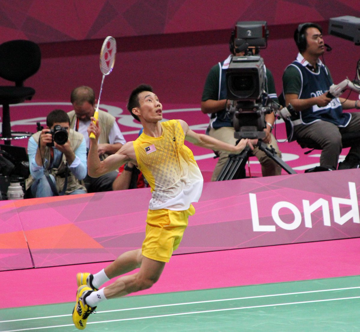 thepatriotsasia's tweet photo. "Datuk Lee Chong Wei, Lagenda Badminton Malaysia!"

Bila cakap pasal Olimpik, mesti ramai teringat nama Lee Chong Wei. Beliau bukan setakat pemain badminton biasa, tapi seorang wira yang penuh semangat juang. https://t.co/jrawCHfmpF