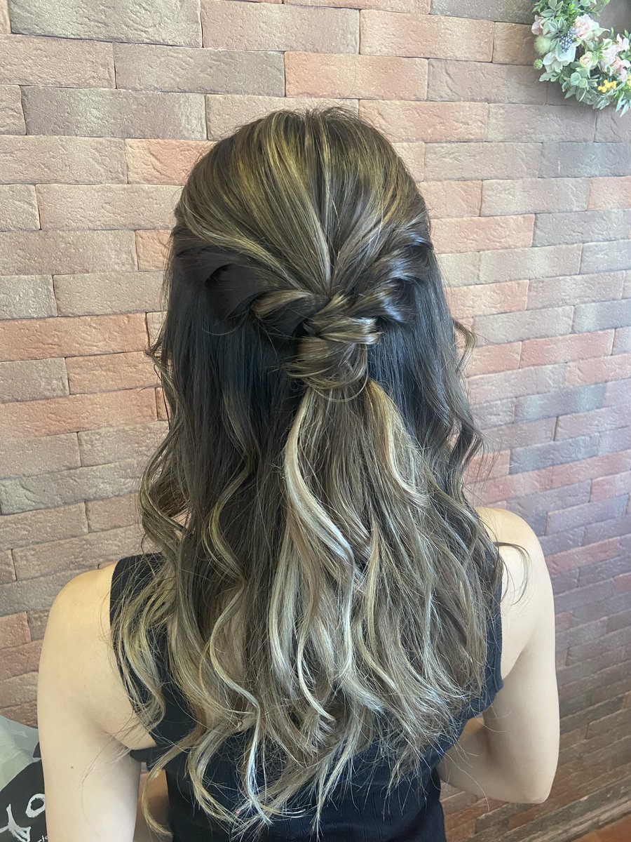 自分でもびっくりするくらい久々なんだけど安定の推し活前の美容day🥰
ハイタッチも楽しみですありがとうございます❤️
ほんと前回のカレンダーのとき身内の不幸で急遽行けなくなってしまったのでやっと報われた感やばい❤️