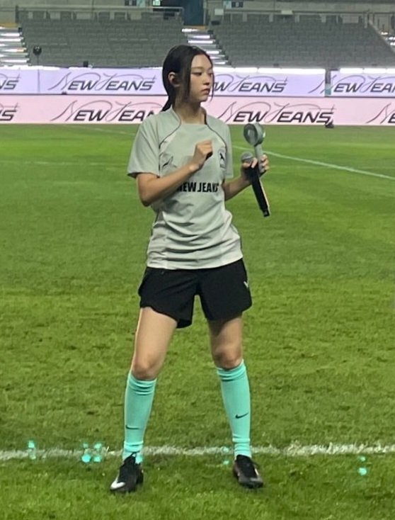 h. (@haerinfeed) on Twitter photo 