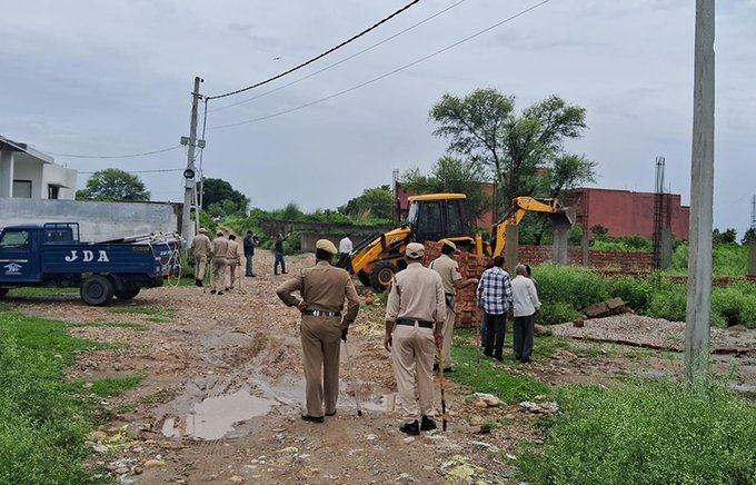 JammuTribune's tweet image. J&amp;amp;K | Around 22 kanal #JDA land retrieved from #encroachers